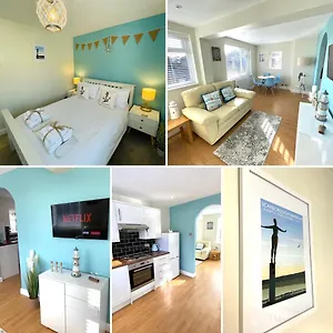 The Breakwaters, One Min From Harbour & Beach , Scarborough United Kingdom