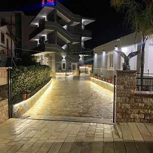 La Familia , Ksamil Albania