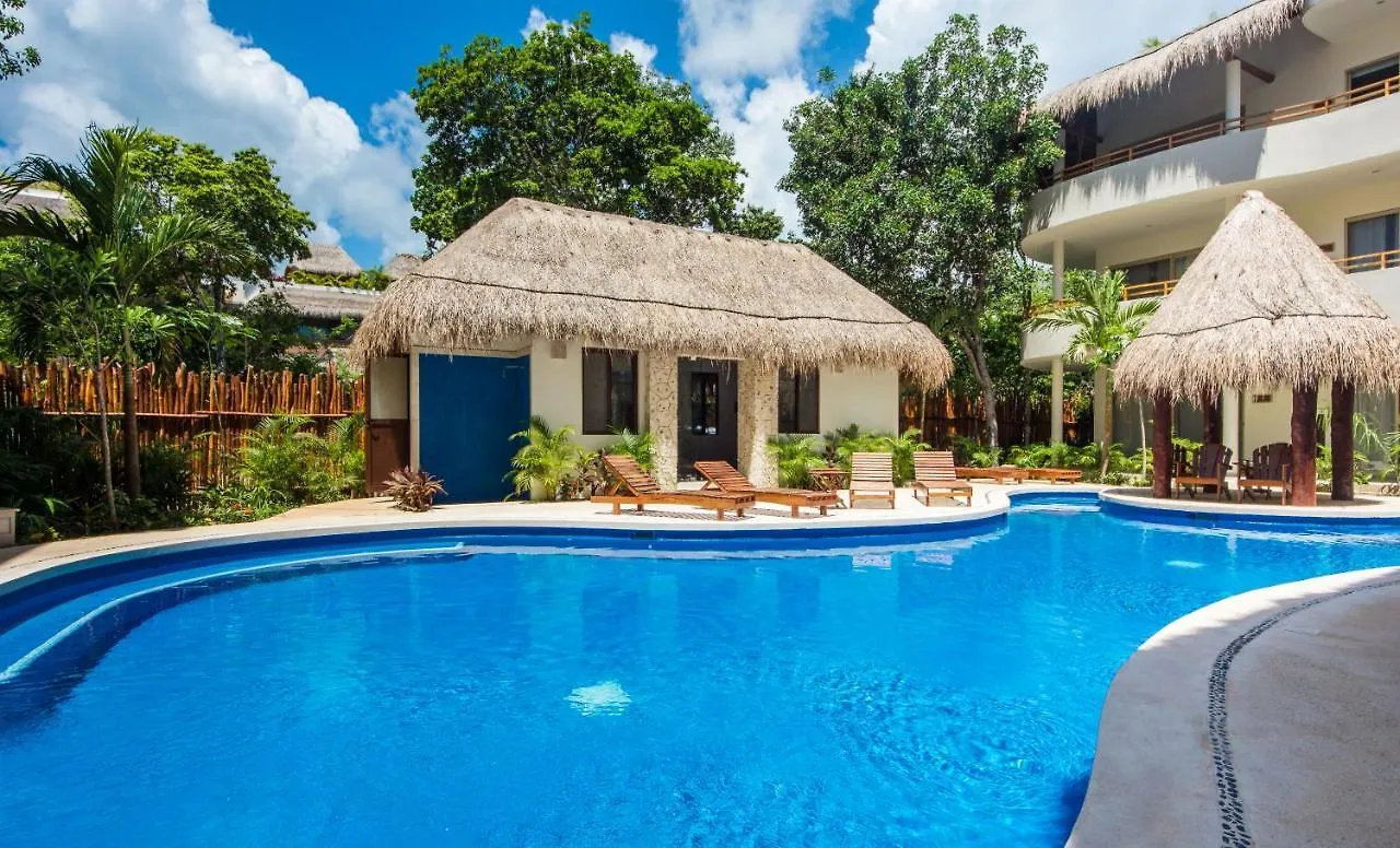Poolside Bliss With Private Terrace & Jacuzzi Apartment Tulum
