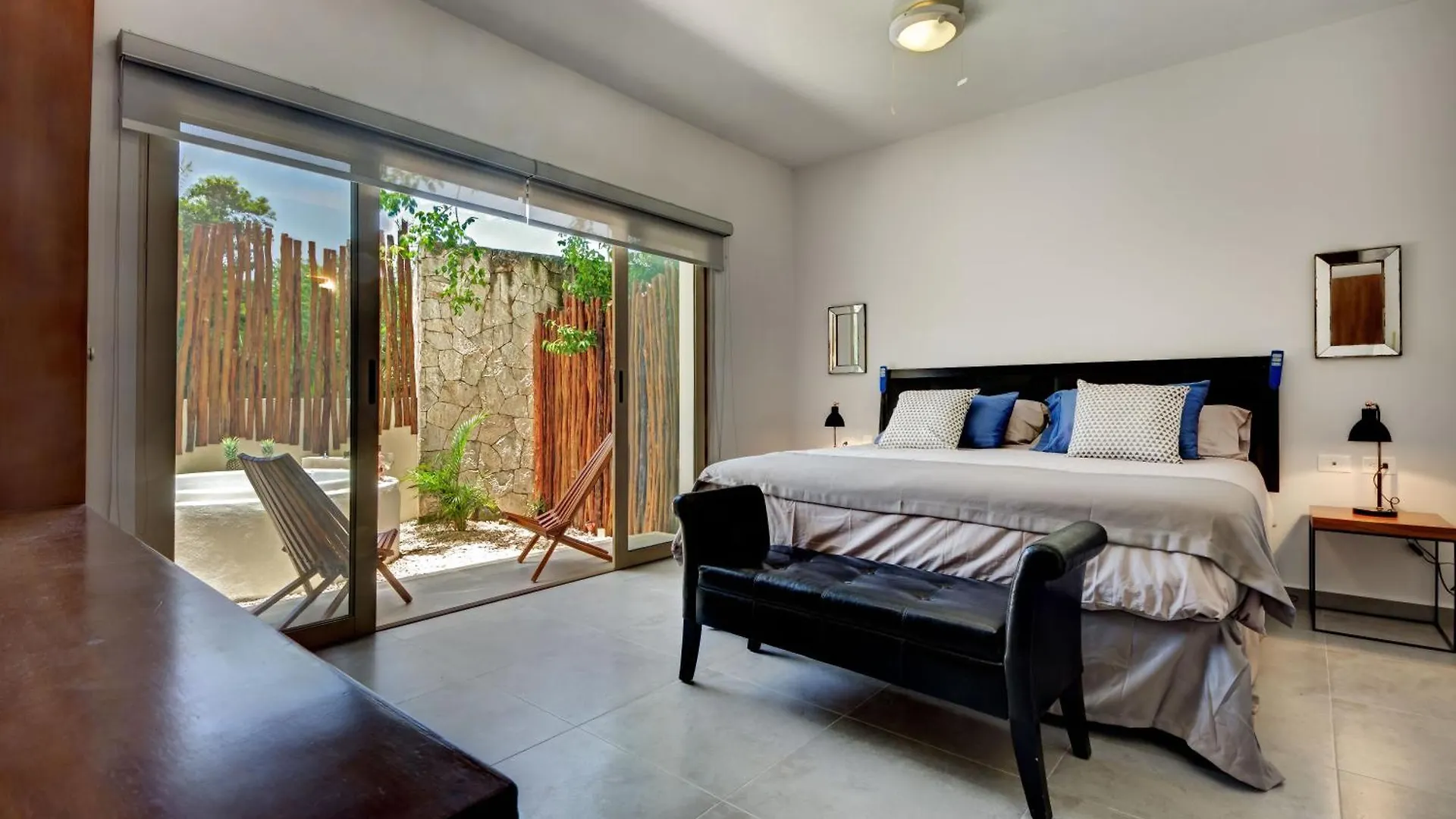 Poolside Bliss Private Terrace And Jacuzzi Apartment Tulum