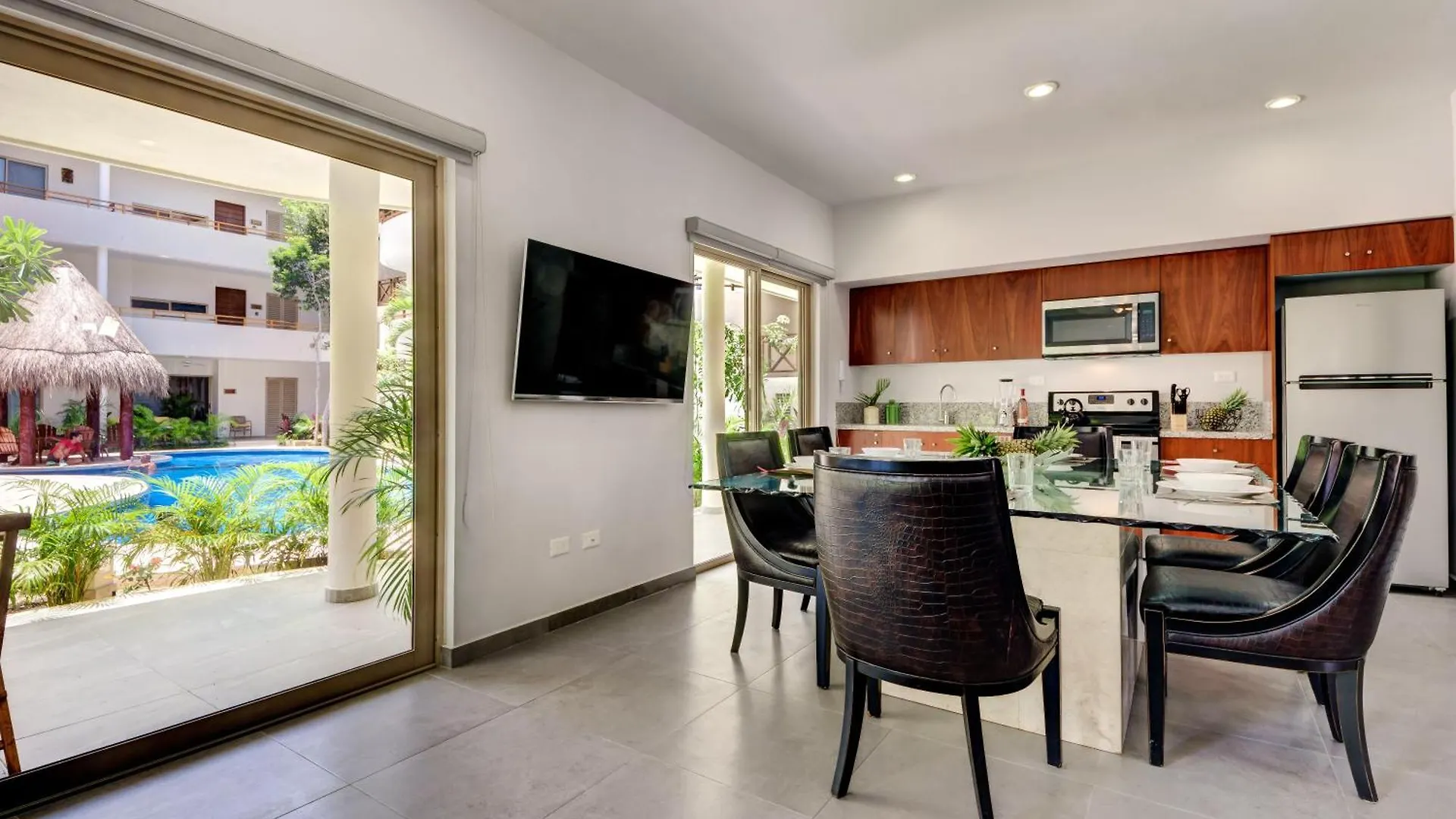Poolside Bliss With Private Terrace & Jacuzzi Apartment Tulum